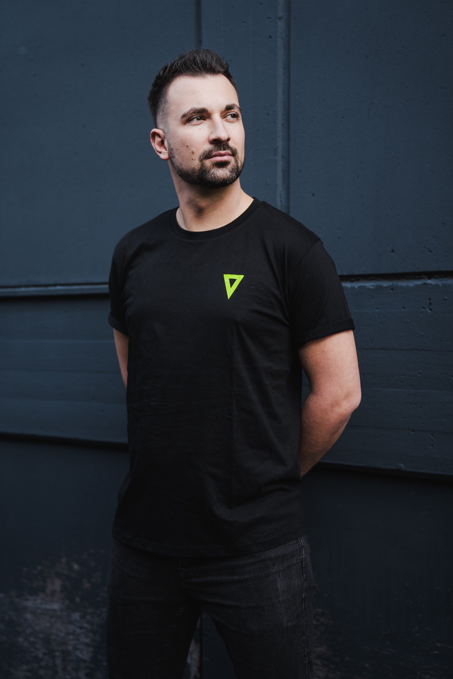 VON WELT Shirt "V klein" unisex